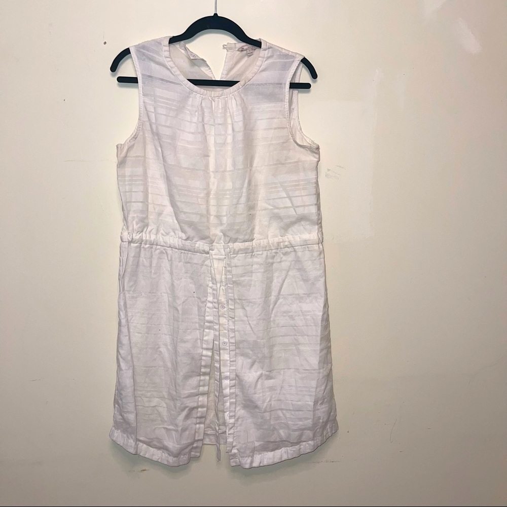 White mid dress.